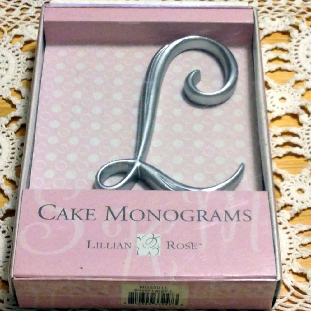 Cake Decoration - Lillian Rose cake monogram, letter L